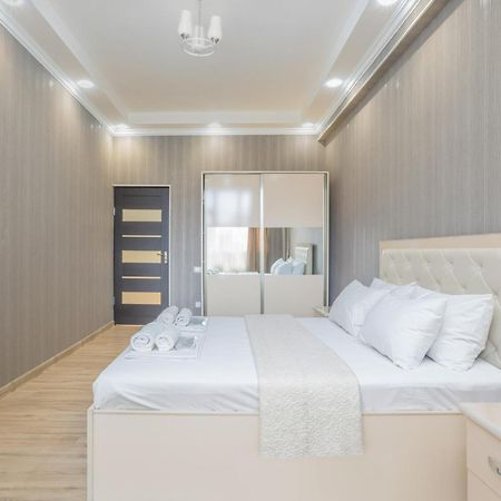 2 Bedrooms 2 Bathrooms Large And Lux Apartment Best Location Jerevan Exteriör bild