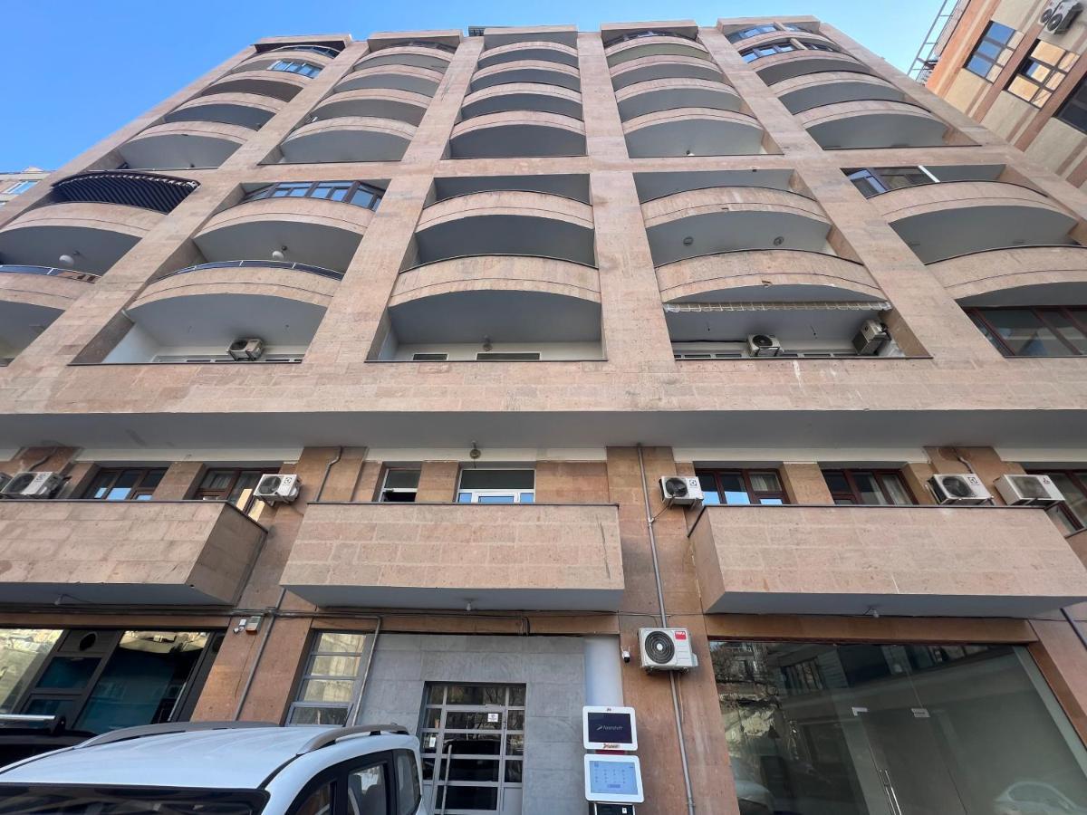 2 Bedrooms 2 Bathrooms Large And Lux Apartment Best Location Jerevan Exteriör bild